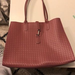 Pink tote